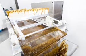 OriginOil's CLEAN-FRAC system removes oils, suspended solids, insoluble organics and bacteria from produced or frac flowback water. (Photo courtesy of OriginOil)